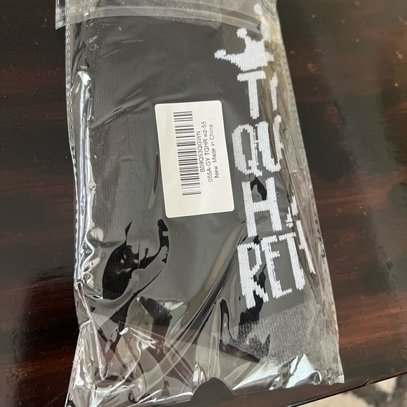 The Queen Has Retired Socks! Brand NEW! Never opened - Picture 3 of 3